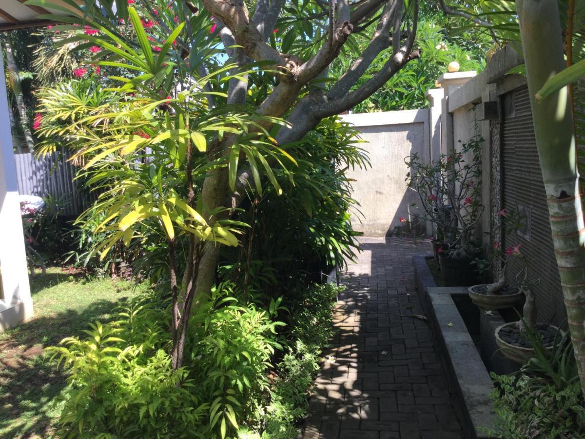 Kartika Villas Lovina  Luaran gambar