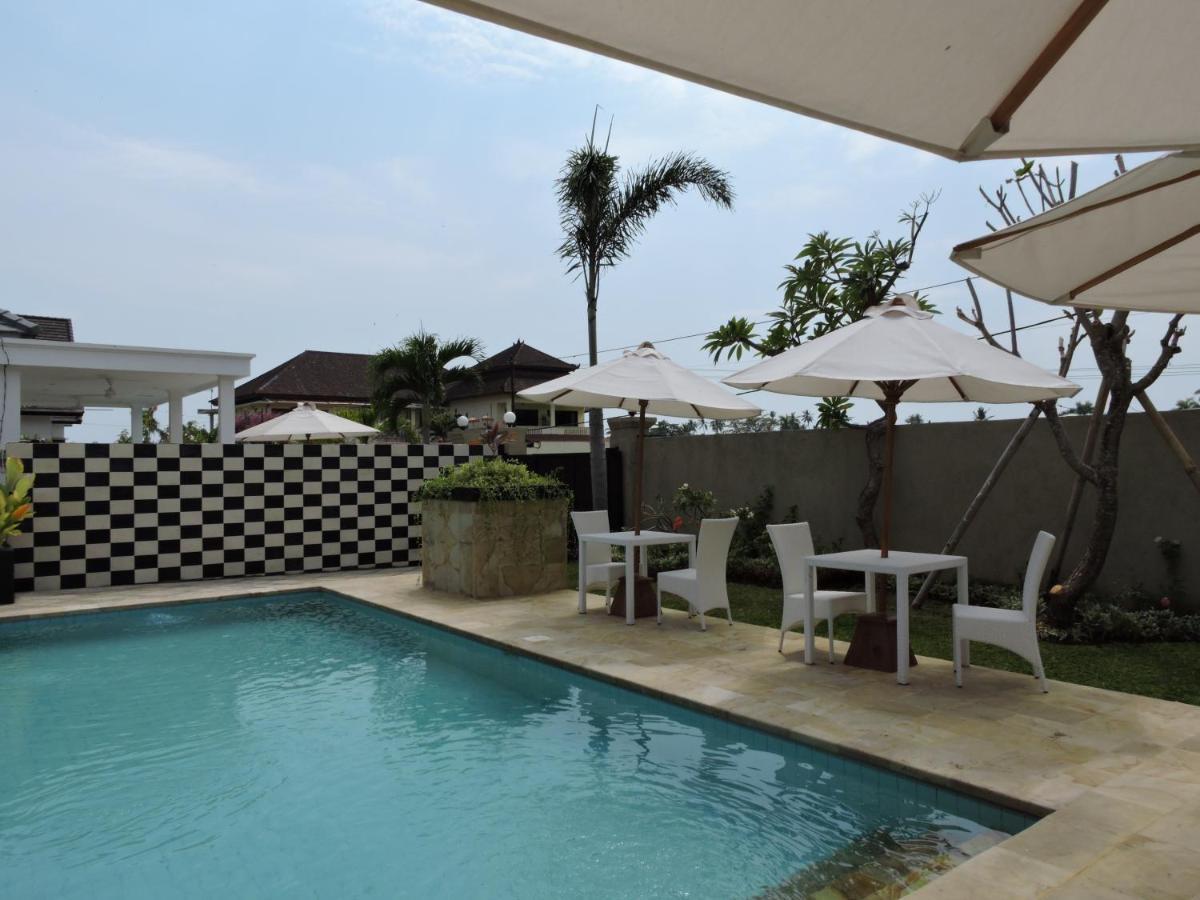 Kartika Villas Lovina  Luaran gambar